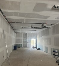 2721-2725 W Girard Ave, Philadelphia, PA for lease Interior Photo- Image 1 of 6