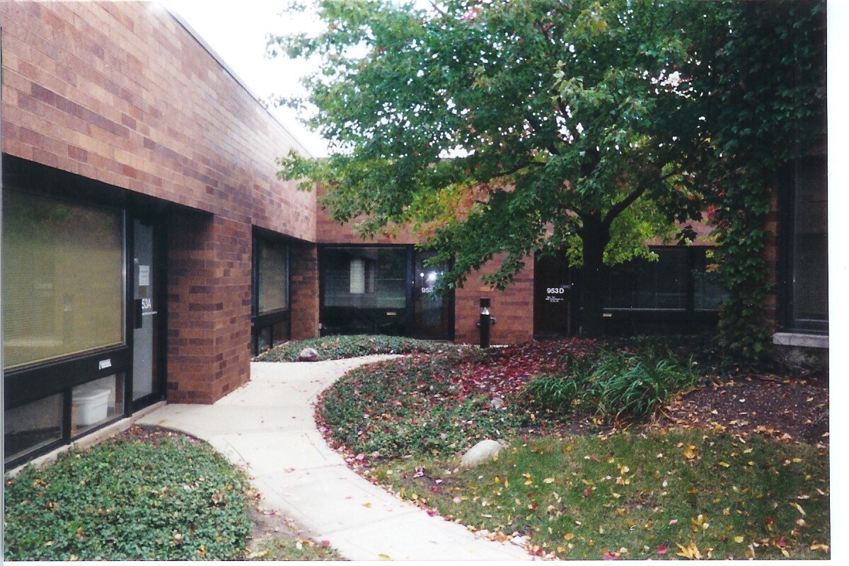 951 N Plum Grove Rd, Schaumburg, IL à vendre Photo principale- Image 1 de 1