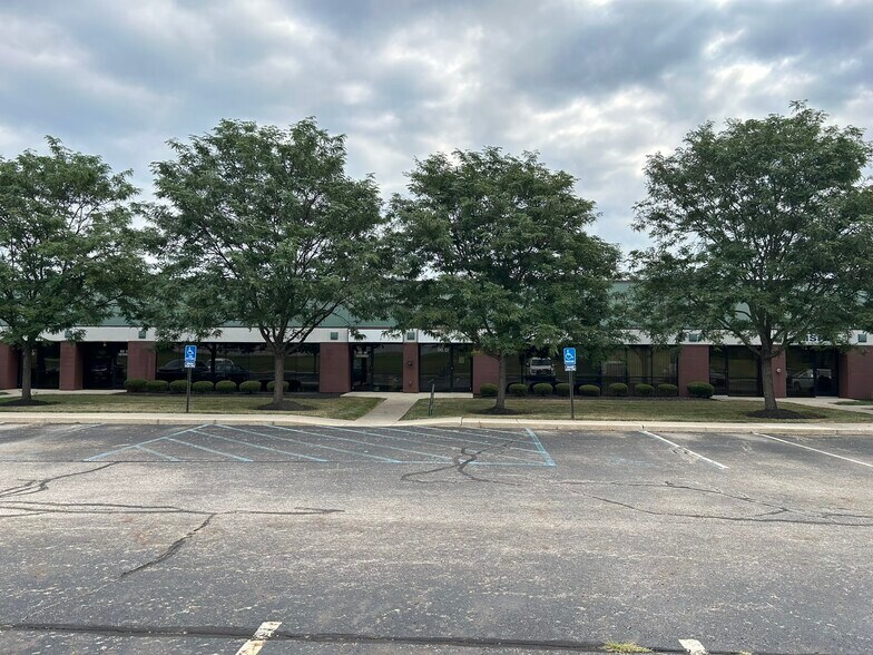 96 Integrity Dr, Hebron, OH à louer - Photo du bâtiment - Image 2 de 25