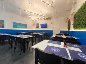 Retail in Barcelona, Barcelona for lease Interior Photo- Image 2 of 19
