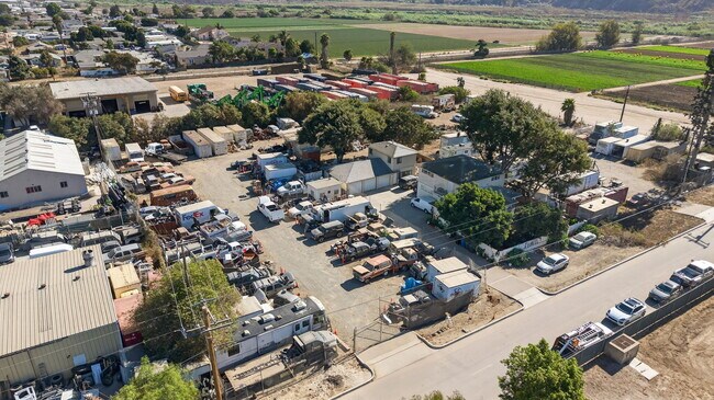 Plus de détails pour 870 Corporation St, Santa Paula, CA - Terrain à vendre