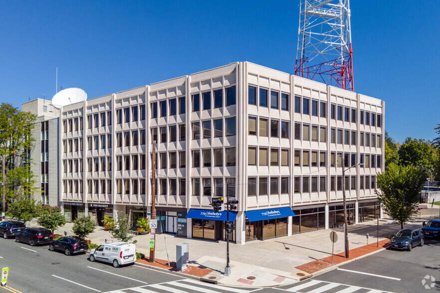 5101 Wisconsin Ave NW, Washington, DC à louer - Photo du bâtiment - Image 1 de 5