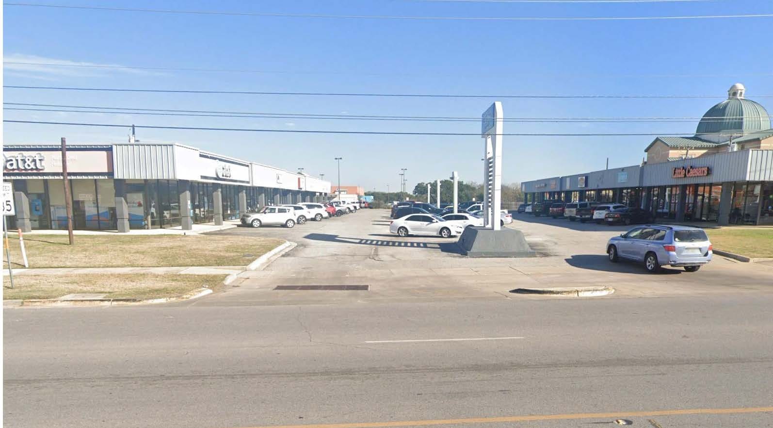 2431-2449 N Main St, Belton, TX for lease Primary Photo- Image 1 of 4