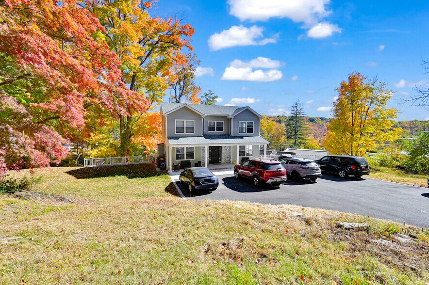 Hxh & Qty Realty LLC portefeuille de 2 propriétés à vendre sur LoopNet.ca - Photo du bâtiment - Image 3 de 28
