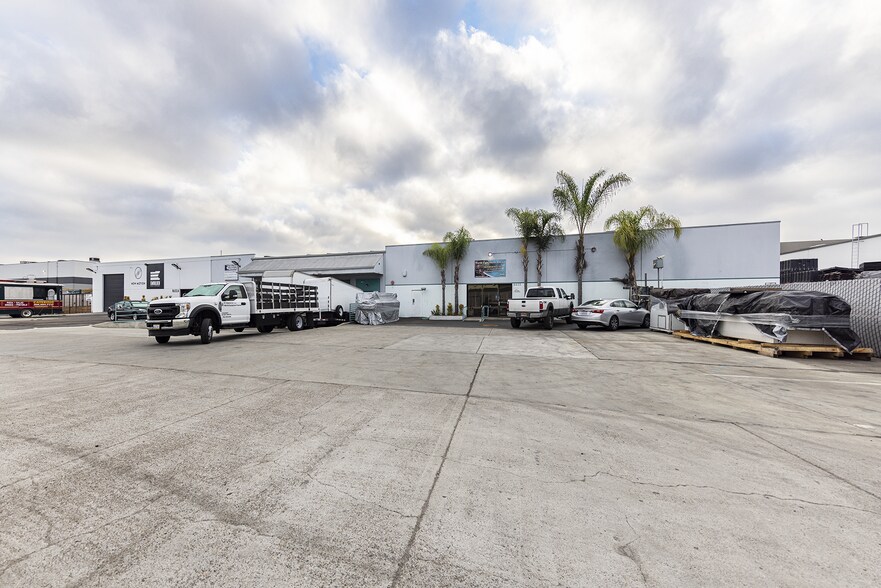 8655 Production Ave, San Diego, CA à louer - Photo principale - Image 2 de 5