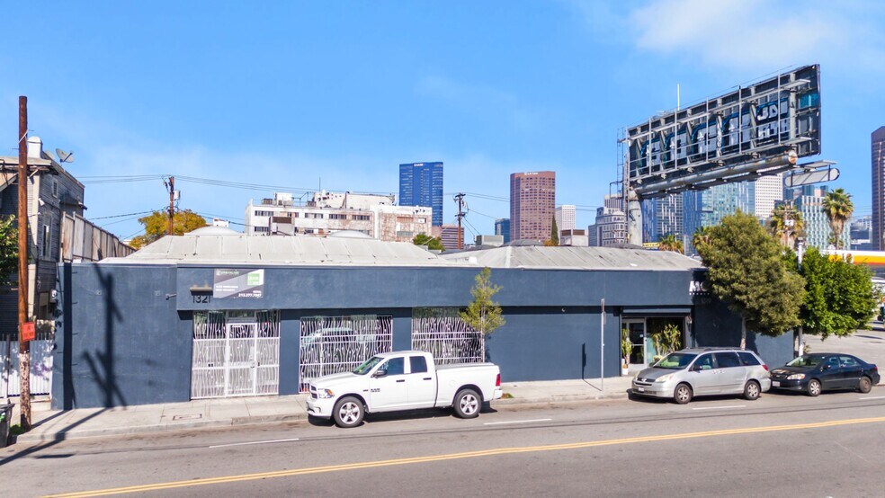 1319-1321 W 11th St, Los Angeles, CA à vendre - Photo du bâtiment - Image 2 de 18