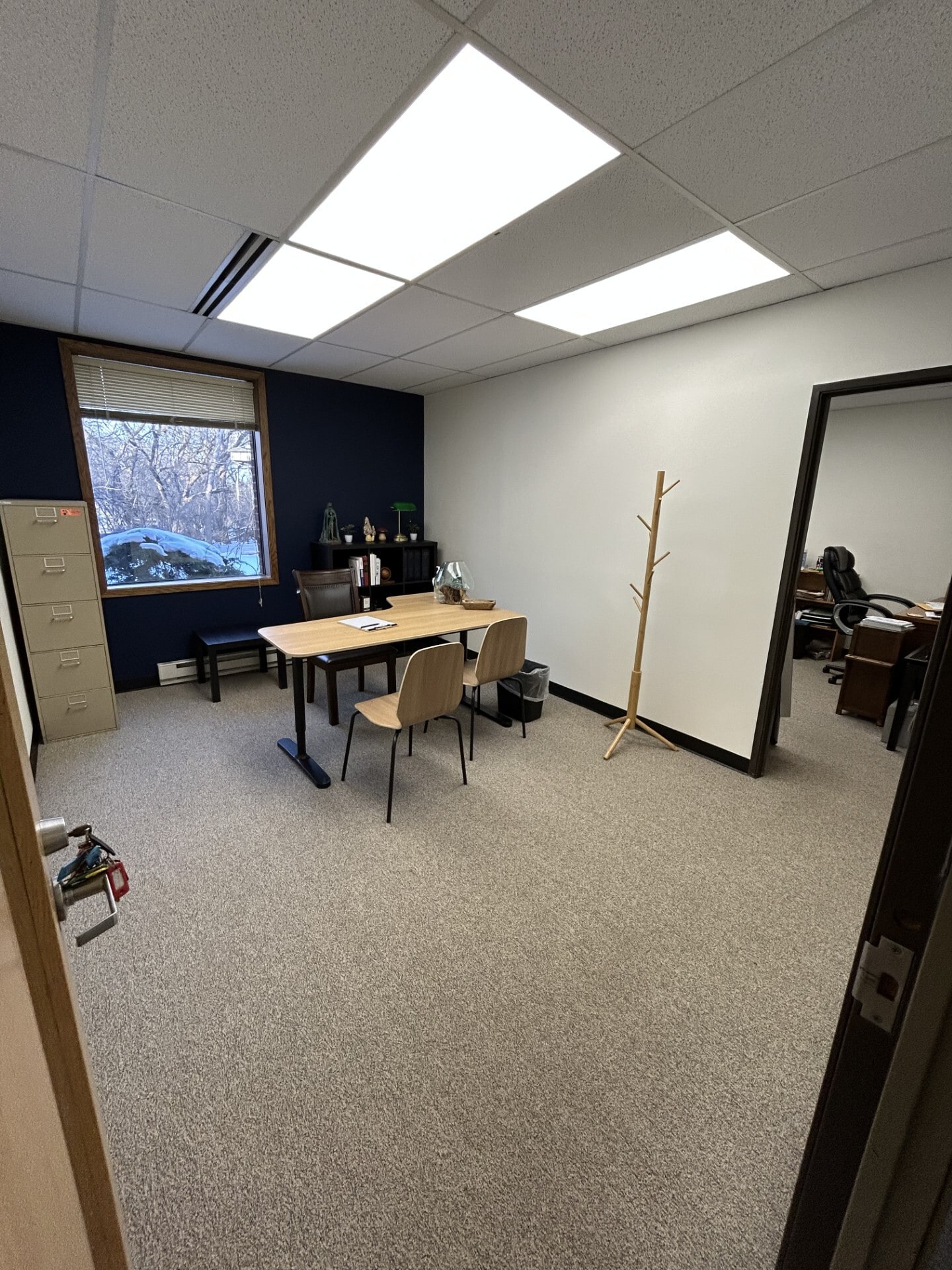 20700 Watertown Rd, Waukesha, WI à louer Photo intérieure- Image 1 de 2