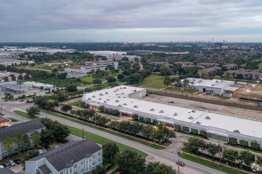 7701 W Little York Rd, Houston, TX for lease - Aerial - Image 3 of 6