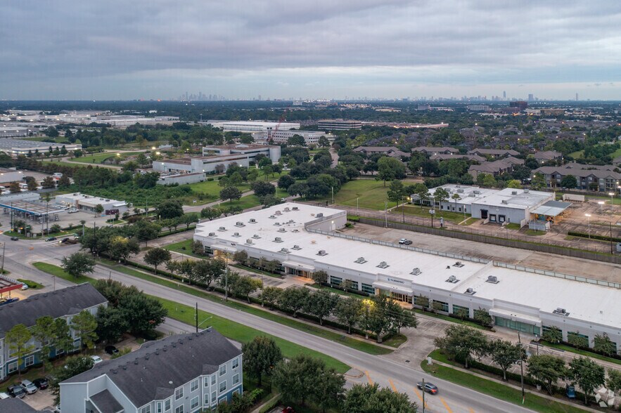 7701 W Little York Rd, Houston, TX à louer - Aérien - Image 3 de 6