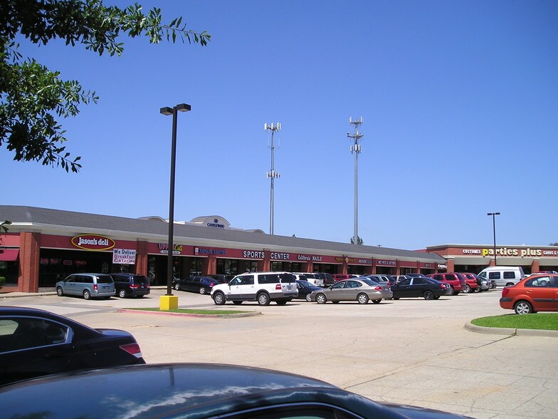 103 W Loop 281, Longview, TX à louer - Photo du bâtiment - Image 2 de 4