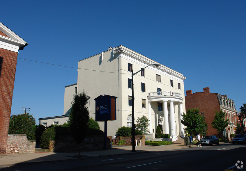 904 Princess Anne St, Fredericksburg, VA for sale - Building Photo - Image 1 of 8