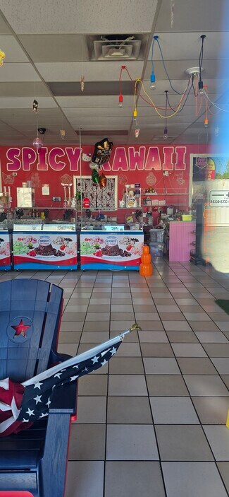 Plus de détails pour 17003 E US Highway 24, Independence, MO - Commerce de détail à louer