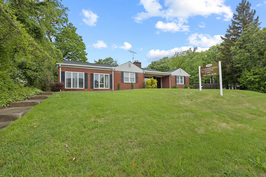 3904 E Joppa Rd, Nottingham, MD à vendre - Photo du bâtiment - Image 2 de 51