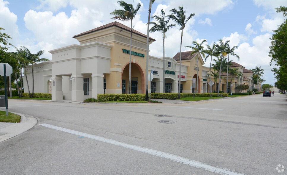 8831-8899 Hypoluxo Rd, Boynton Beach, FL à louer - Photo principale - Image 1 de 5