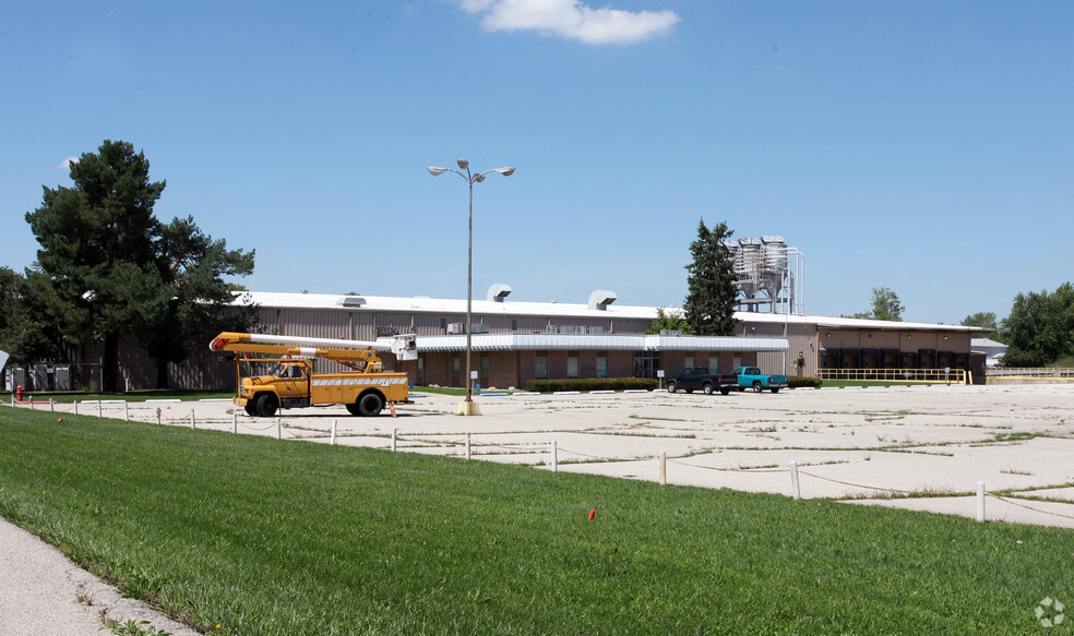 301 S Butterfield Rd, Muncie, IN for sale - Primary Photo - Image 1 of 1