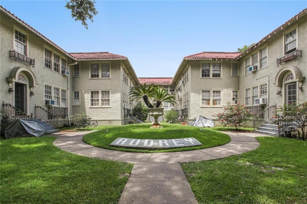 1710 S Carrollton Ave, New Orleans, LA à vendre Photo du bâtiment- Image 1 de 14