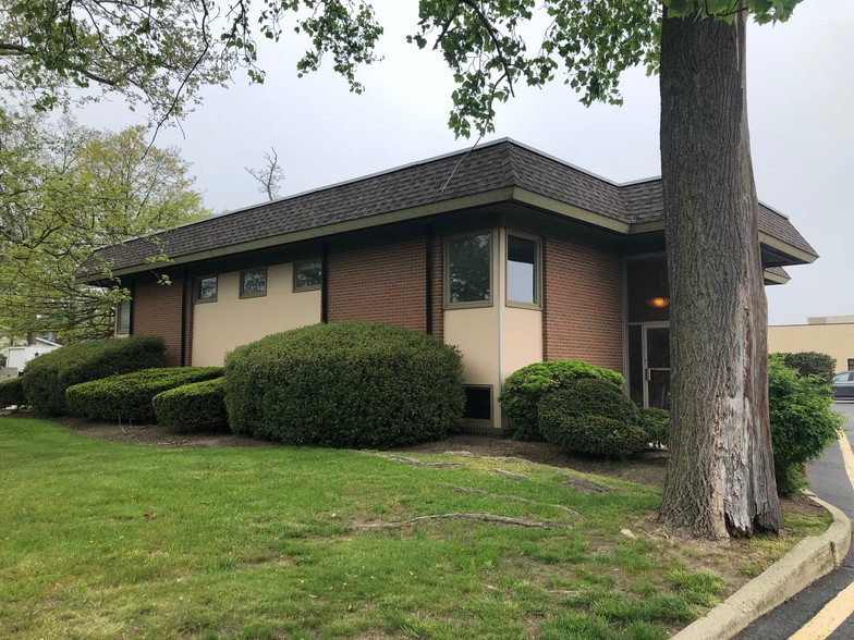 448 Lakehurst Rd, Toms River, NJ for sale - Building Photo - Image 1 of 1