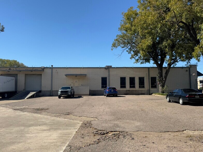 2808 McGowan St, Dallas, TX à vendre - Photo du bâtiment - Image 3 de 18