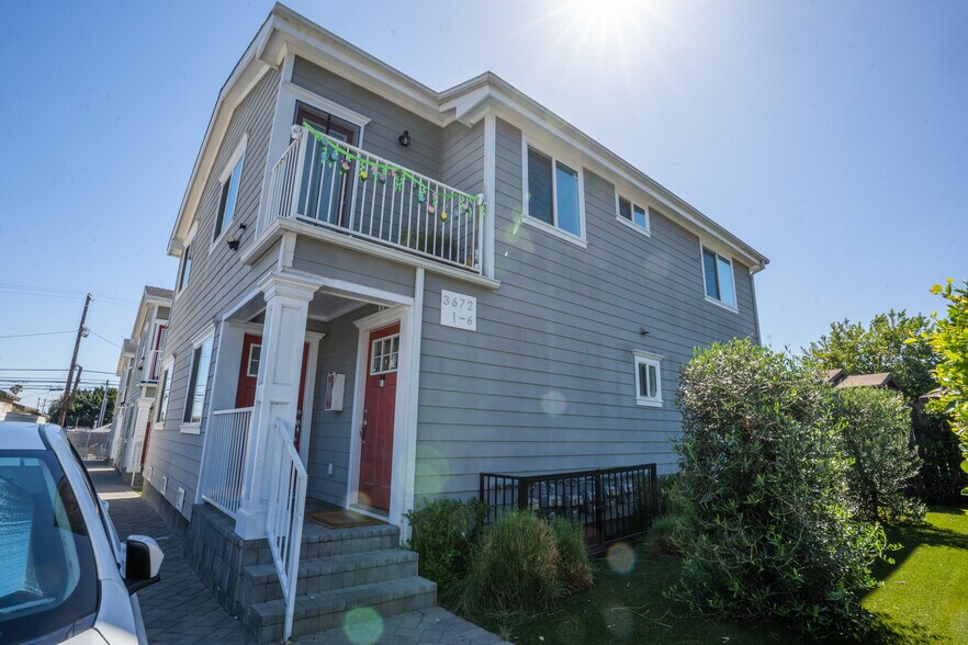 3672 Percy St, Los Angeles, CA à vendre - Photo du bâtiment - Image 2 de 57