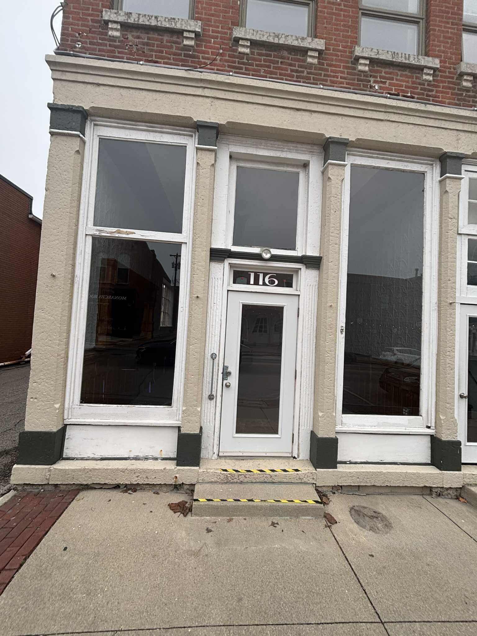 116-118 E 5th St, Marysville, OH for lease Building Photo- Image 1 of 13