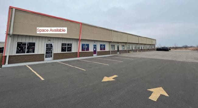 5530 W Neubert Rd, Appleton, WI for lease - Primary Photo - Image 2 of 4