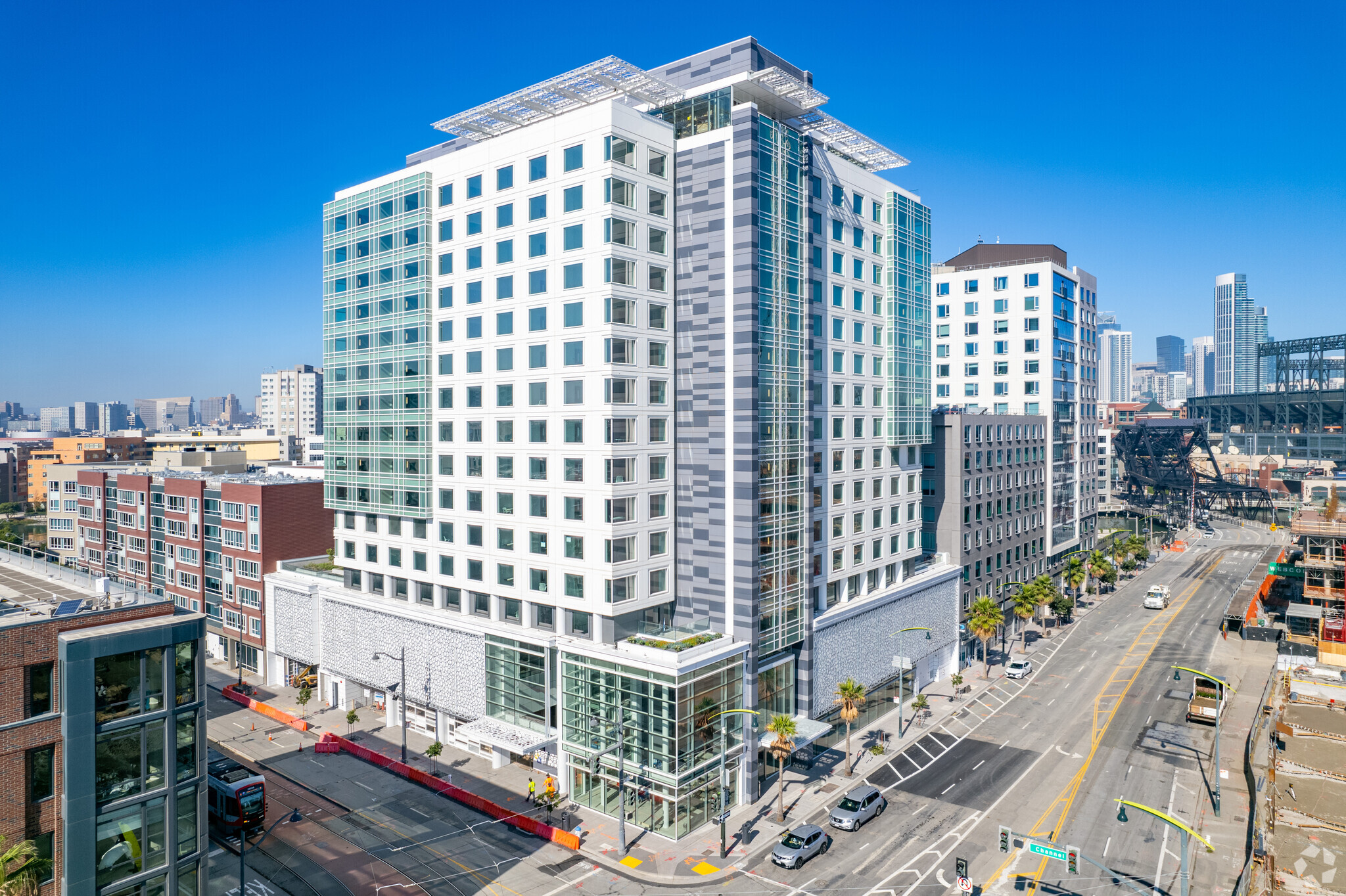 1010 3rd St, San Francisco, CA à louer Photo principale- Image 1 de 12