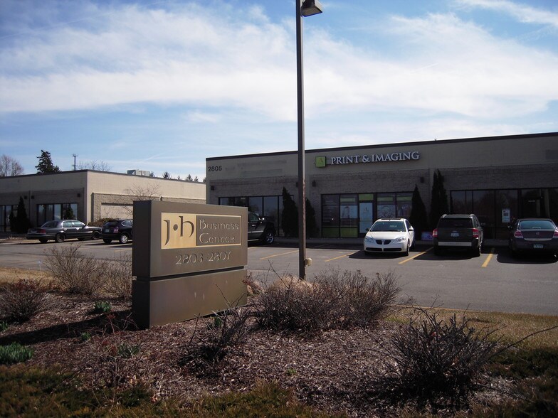 2807 Jolly Rd, Okemos, MI à louer - Photo du bâtiment - Image 3 de 3