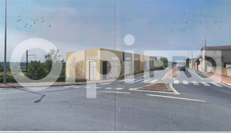 Retail in Limas for lease - Building Photo - Image 2 of 4