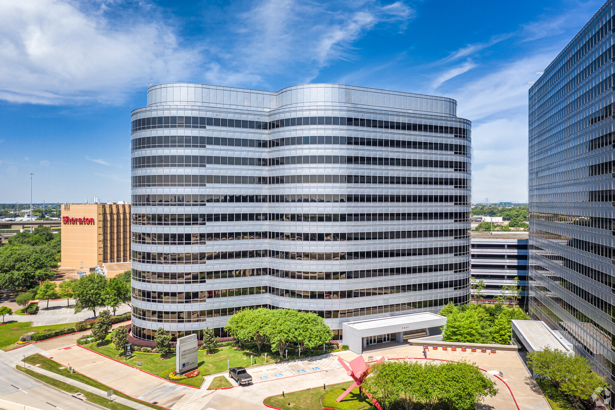 2950 N Loop Fwy W, Houston, TX for lease Building Photo- Image 1 of 18