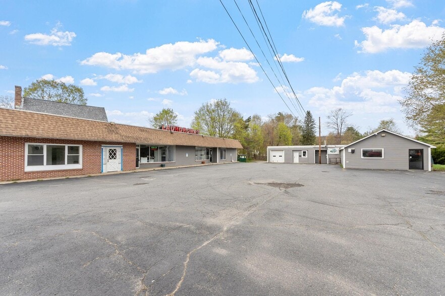 181 E Main St, Orange, MA for sale - Primary Photo - Image 2 of 61
