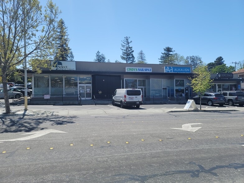 3500 Alameda de las Pulgas, Menlo Park, CA à louer - Photo du bâtiment - Image 2 de 2