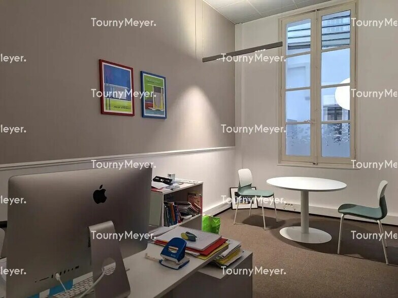 Office in Bordeaux for lease - Interior Photo - Image 3 of 8