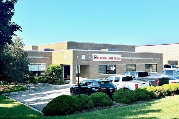 47461 Clipper St, Plymouth, MI for lease - Building Photo - Image 3 of 3