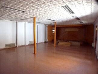 Plus de détails pour Multi-résidentiel à vendre