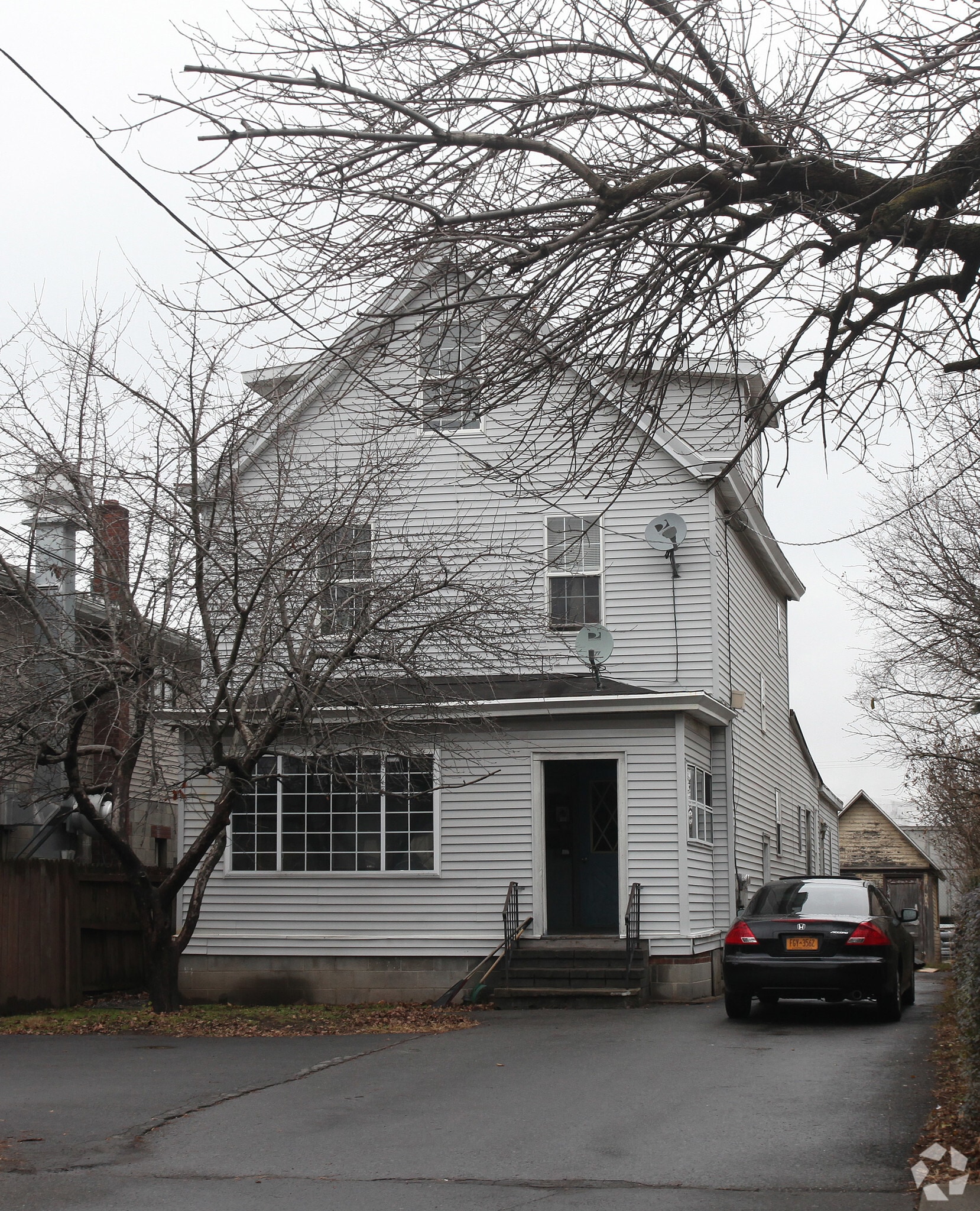 130 Smith Ave, Kingston, NY for sale Primary Photo- Image 1 of 3