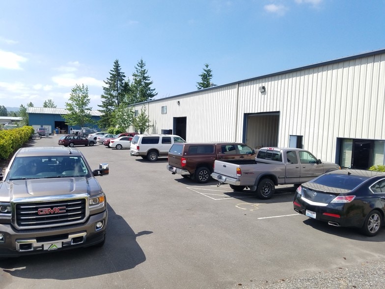 1790 Midway Ln, Bellingham, WA à louer - Photo du bâtiment - Image 3 de 5