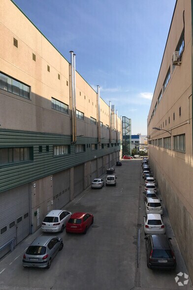 Calle Laguna Del Marquesado, 24, Madrid, Madrid for lease - Building Photo - Image 3 of 3