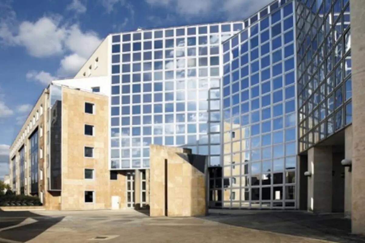 40 Rue Pasteur, Suresnes for lease Building Photo- Image 1 of 7