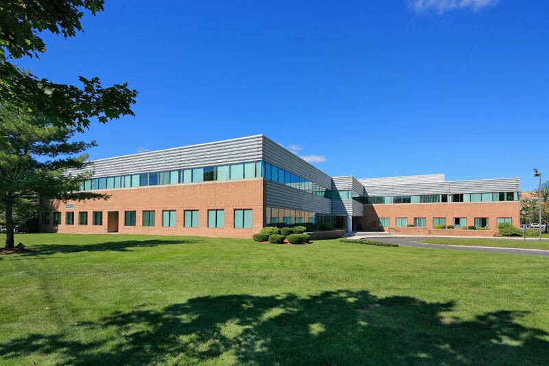 313 Boston Post Rd W, Marlborough, MA à louer - Photo du bâtiment - Image 1 de 3