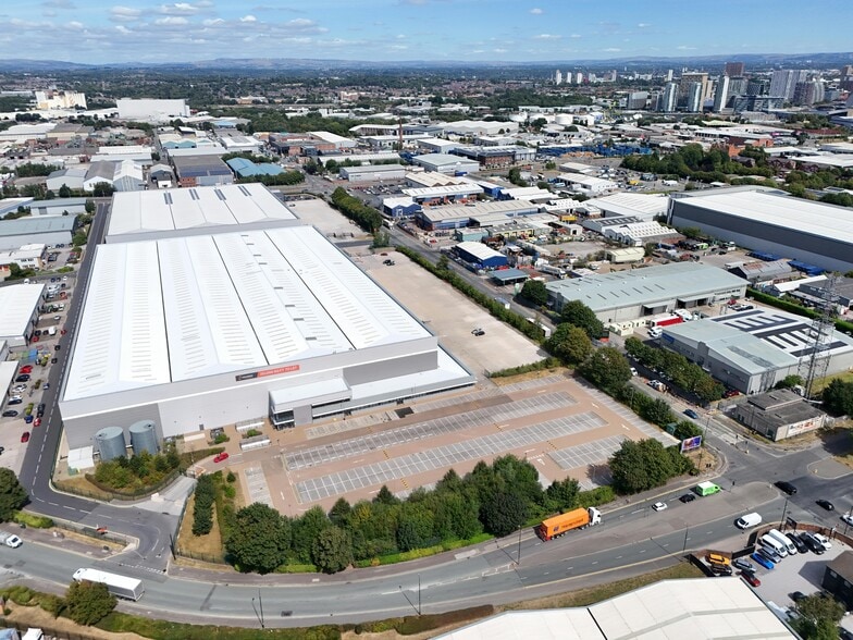 22 Mosley Rd, Manchester for lease - Building Photo - Image 2 of 3
