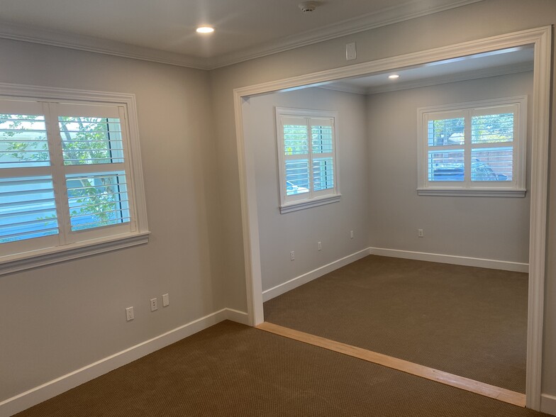 1951 Nebraska Ave, Palm Harbor, FL for lease - Building Photo - Image 3 of 4
