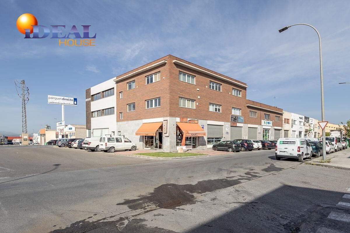 Avenida Juncaril, 128, Peligros, Granada for sale Building Photo- Image 1 of 21
