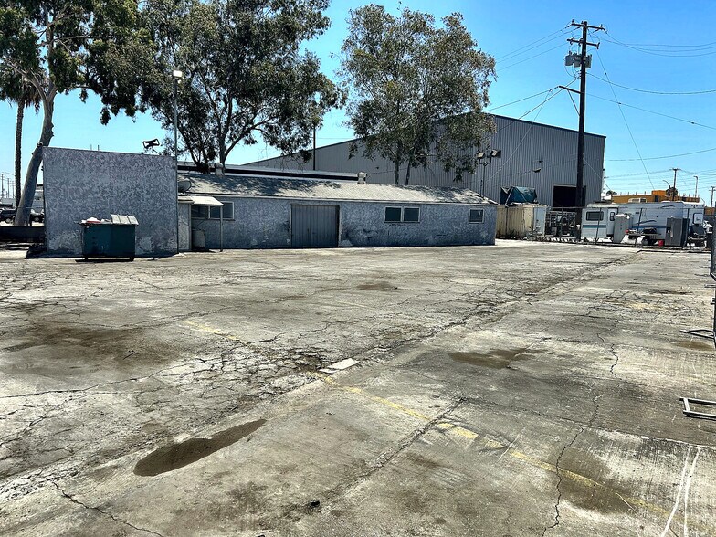 2150 W Cowles St, Long Beach, CA à louer - Photo du bâtiment - Image 2 de 5