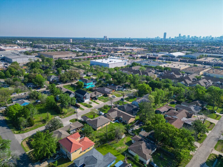 3222 Jarvis St, Houston, TX à vendre - Photo du bâtiment - Image 2 de 31