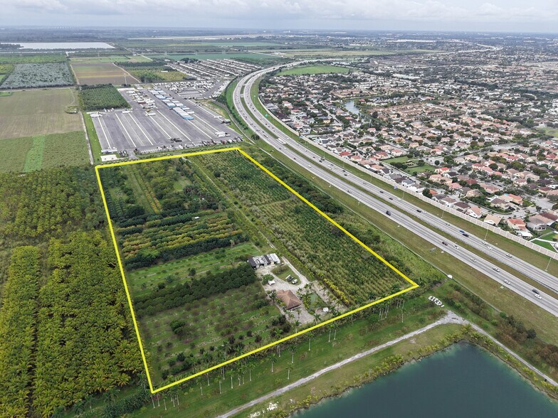 SW 240 st, Princeton, FL à vendre - Photo du bâtiment - Image 2 de 7