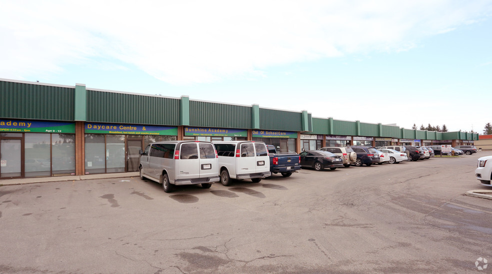 4226 66th St NW, Edmonton, AB for sale - Building Photo - Image 2 of 3