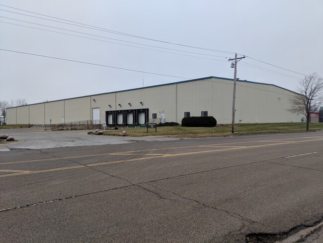 Plus de détails pour 1715 E Hamilton Rd, Bloomington, IL - Industriel à louer