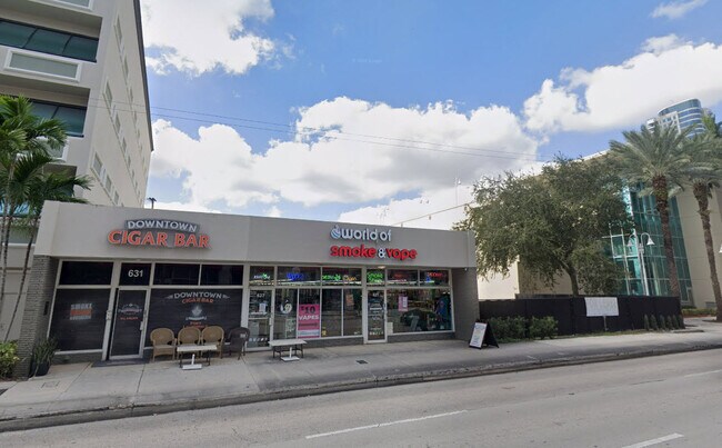 Plus de détails pour 625-631 Andrews Ave, Fort Lauderdale, FL - Commerce de détail à vendre