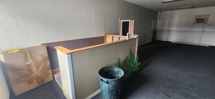 2876 SW 4th Ave, Ontario, OR for lease Interior Photo- Image 2 of 6