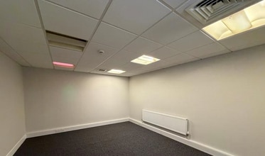 2 Baltimore Wharf, London for lease Interior Photo- Image 2 of 3